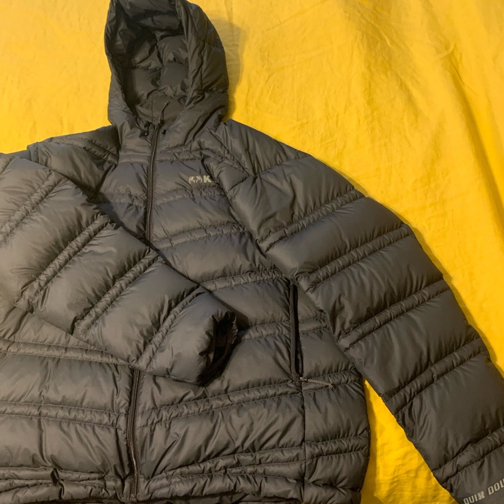 Kuiu ultra down pro hooded jacket XXL NWOT